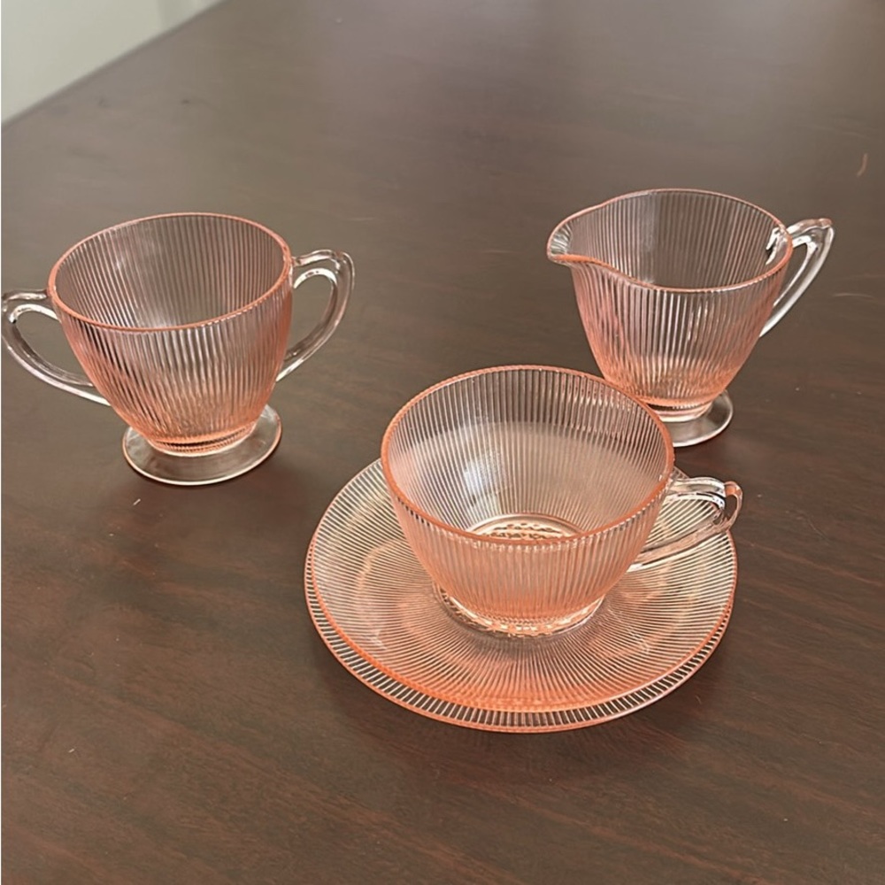 HOMESPUN TEA SET, PINK DEPRESSION GLASS, VINTAGE FOR 4 with teapot & sugar dish